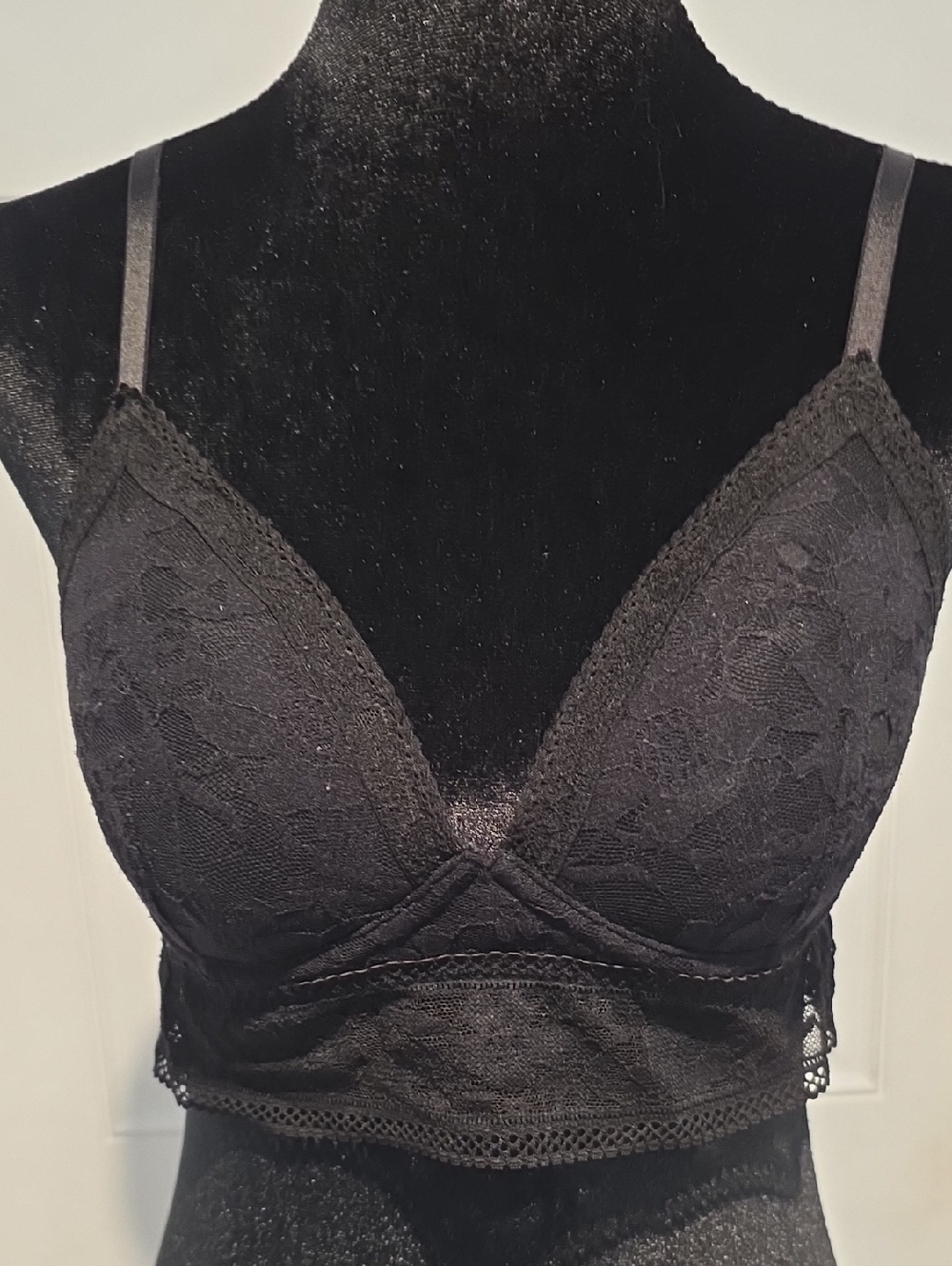 Victoria's Secret Black Lace Longline Bralette - Women Intimates & Sleepwear